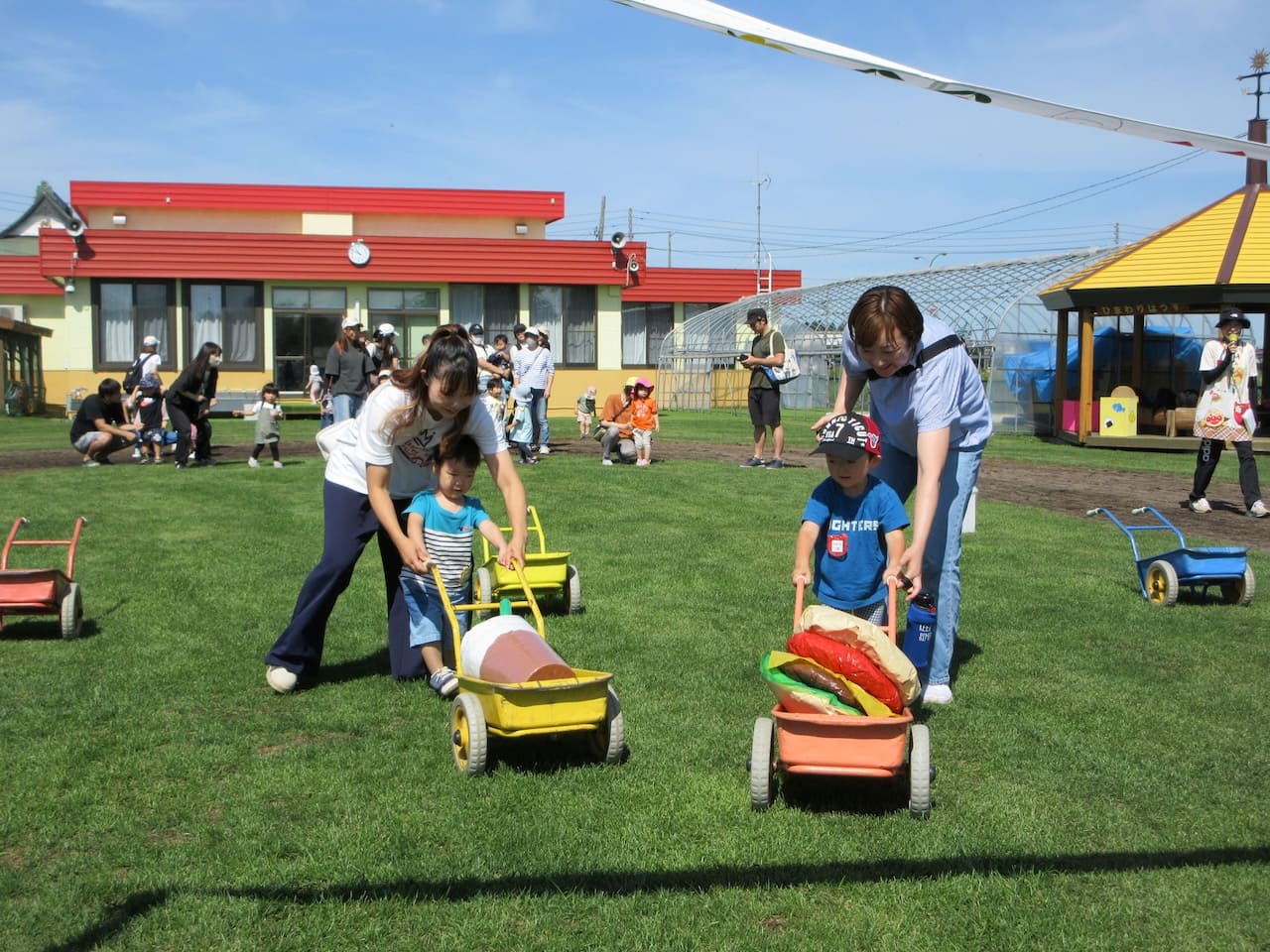 親子で参加できる遊びの場